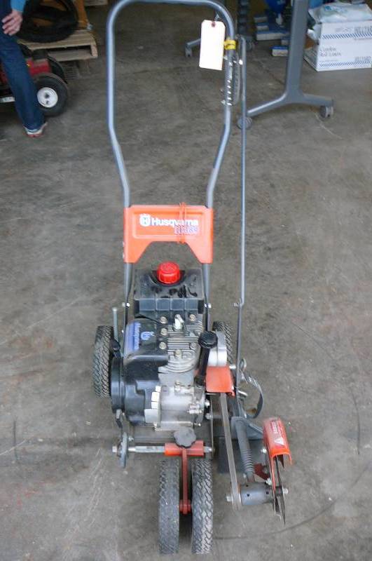 lot 108 image: Edge Trimmer