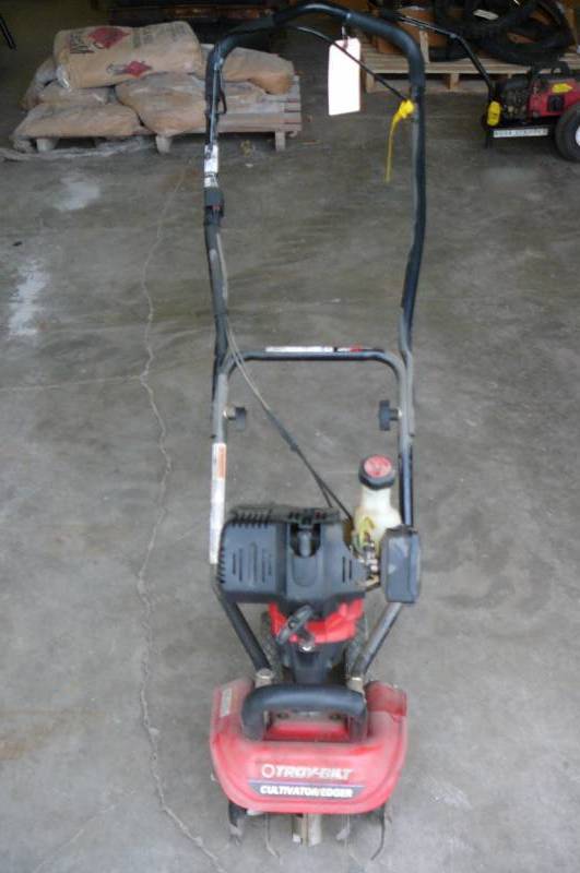 lot 109 image: Cultivator