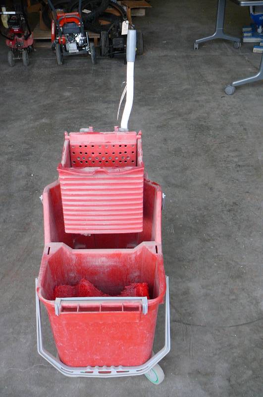 lot 113 image: Mop Bucket