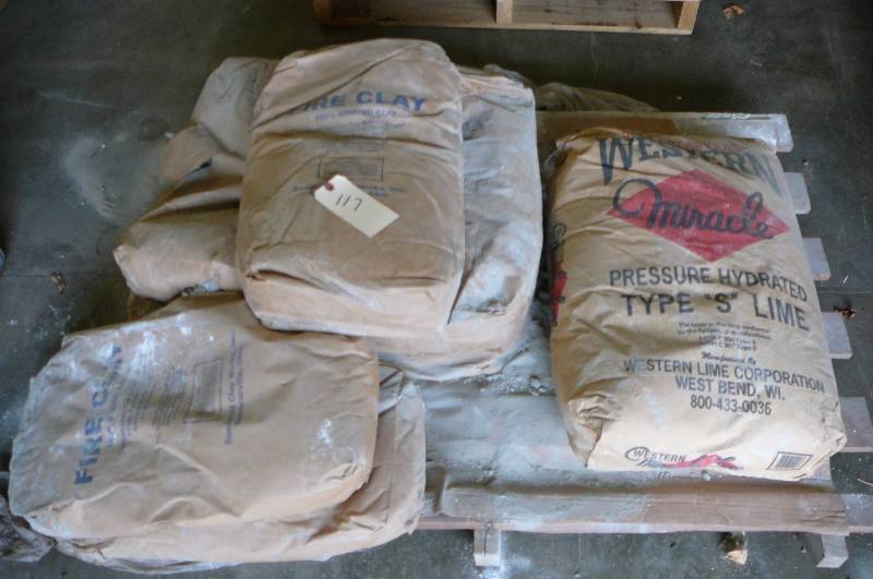 lot 117 image: Cement