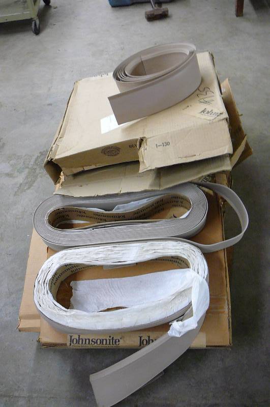 lot 135 image: Base Trim