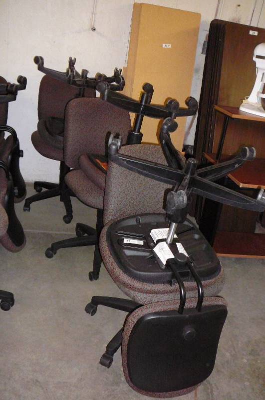 lot 166 image: Office Chairs