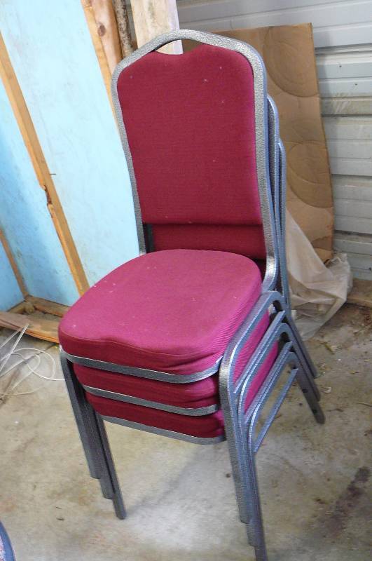 lot 7 image: Office Chairs