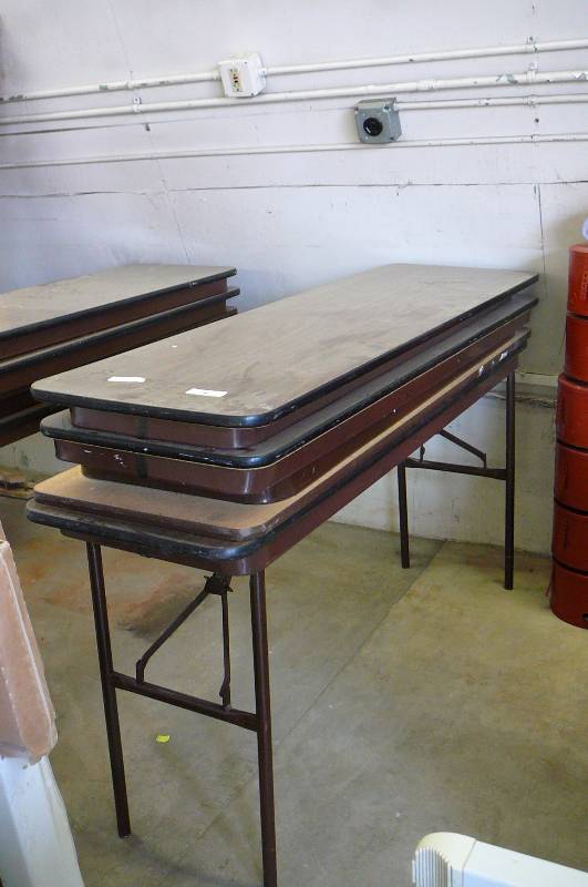 lot 14 image: Folding Tables