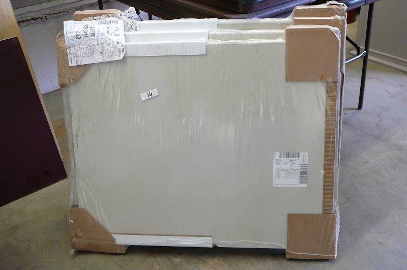 lot 16 image: Steel Case Counter Top New