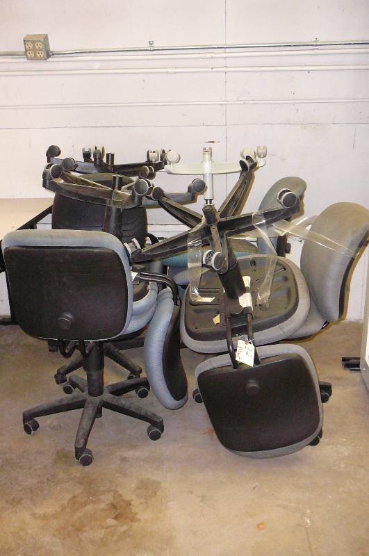 lot 32 image: Chairs