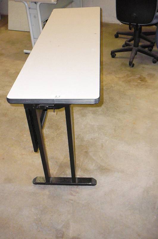lot 33 image: Folding Tables