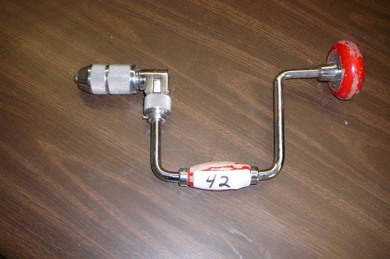 lot 42 image: Hand Drill