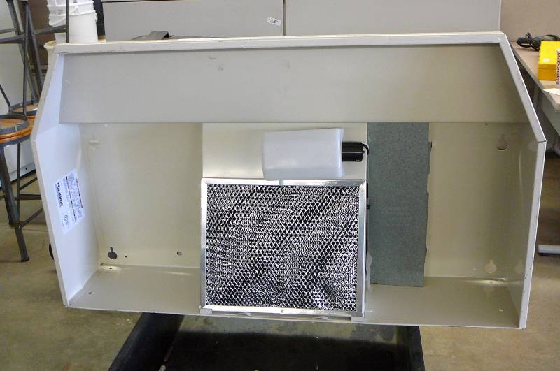 lot 58 image: Nautilus Range Fan & Filter