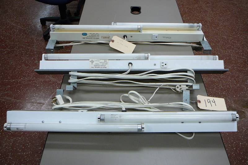 lot 194 image: Lighting