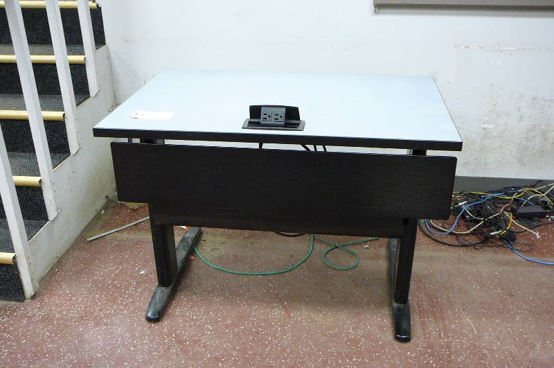 lot 196 image: Table