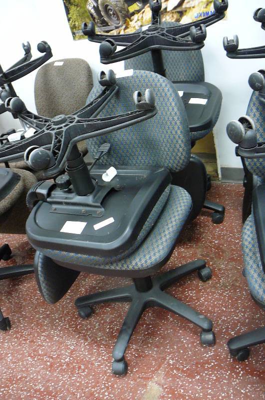 lot 217 image: Office Chairs