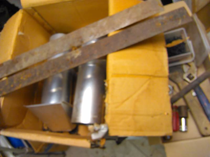 2 Vintage squares, 2- exhaust vents new
