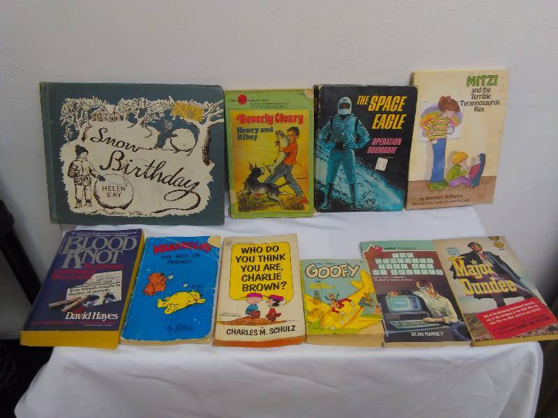 Children�s Books (10) Goofy  Charlie Brown