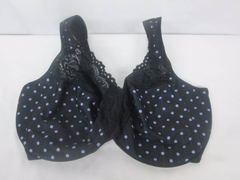 lot 72 image: Glamorize Front-Close Underwire Bra