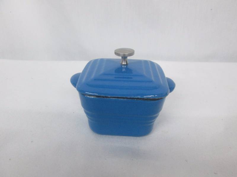 lot 47 image: BergHOFF Cast Iron Covered Square Casserole