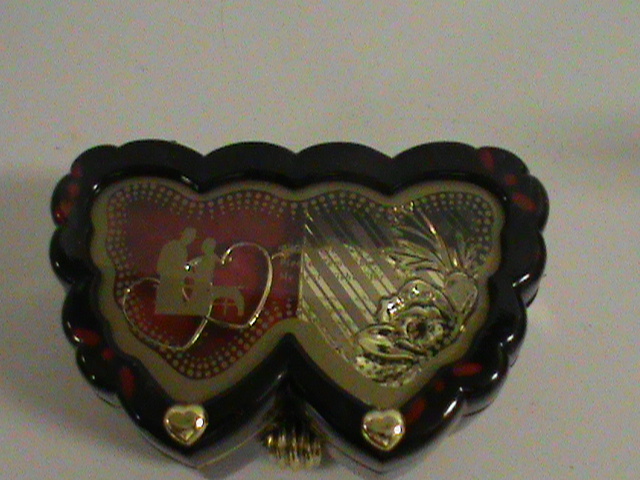 lot 160 image: Musical Jewelry Box