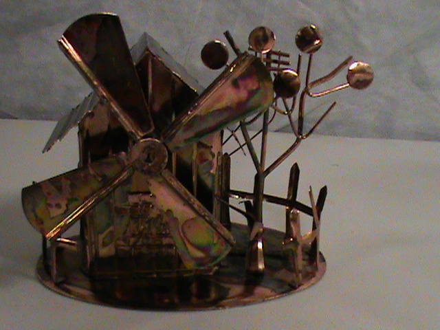 lot 166 image: Mini Musical Sculpture