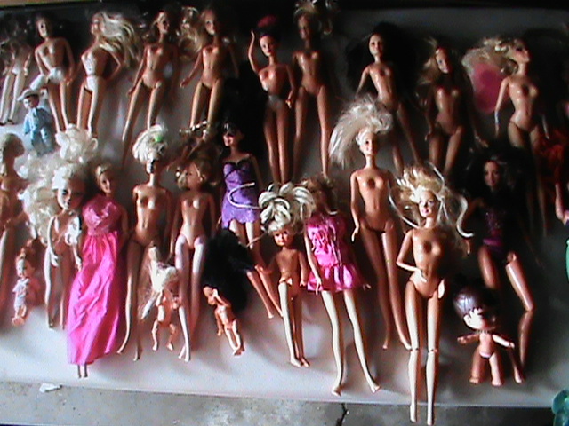 lot 181 image: Barbie Dolls, Clothes, Furniture Galore