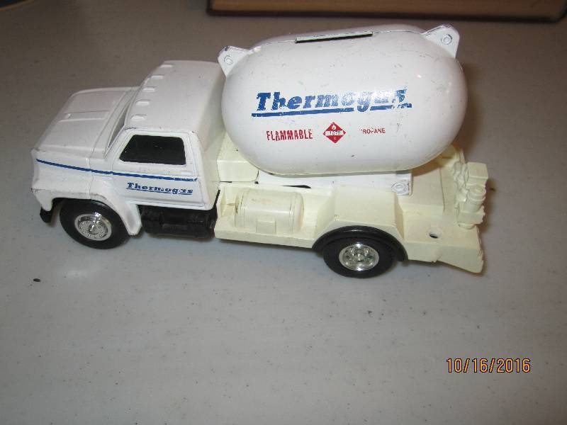Ertl Thermogas coin bank truck...