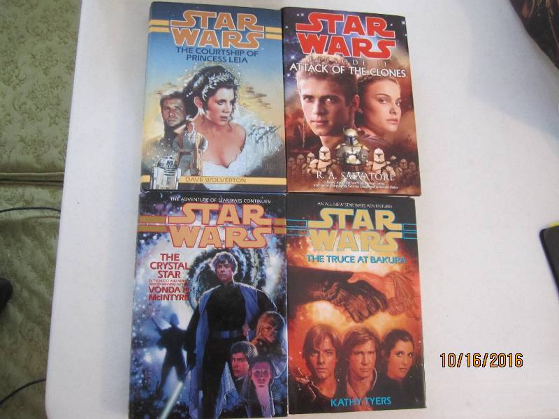 Lot of Star Wars books...
