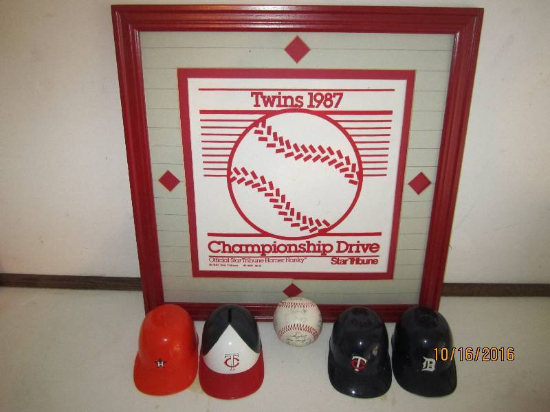 Lot of Twins and baseball memorabel...