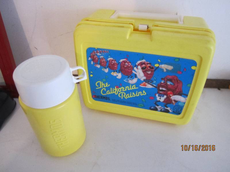 California Rasins cooler and lunchb...
