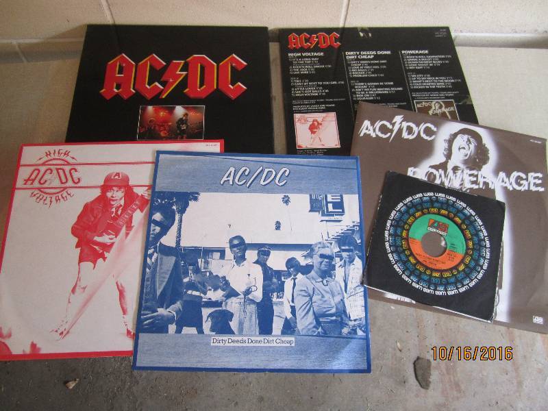 AC DC RECORD ALBUMS...