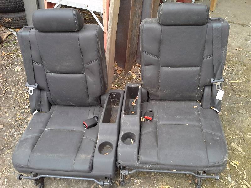 Bucket Car Seats(2) General Motors