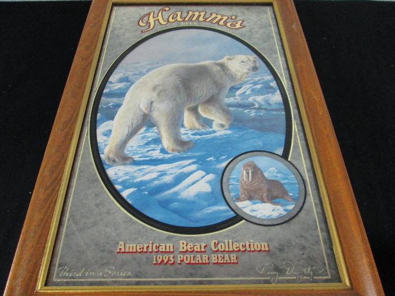 lot 8 image: Hamms Beer American Bear collection Polar Bear