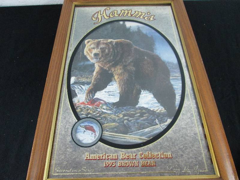 lot 9 image: Hamms Beer American Bear collection Brown Bear