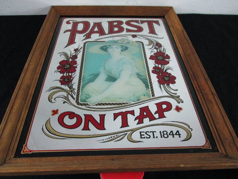 lot 11 image: Pabst Mirror