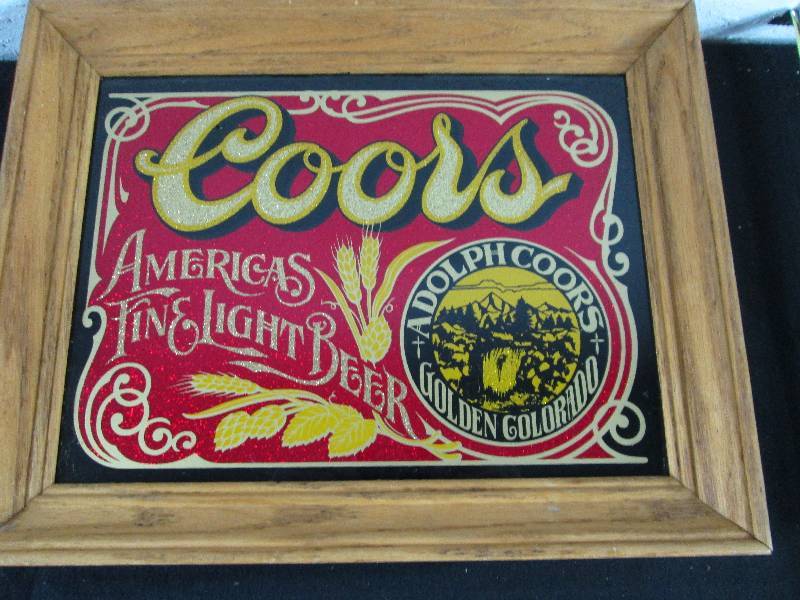 lot 30 image: Coors Beer sign