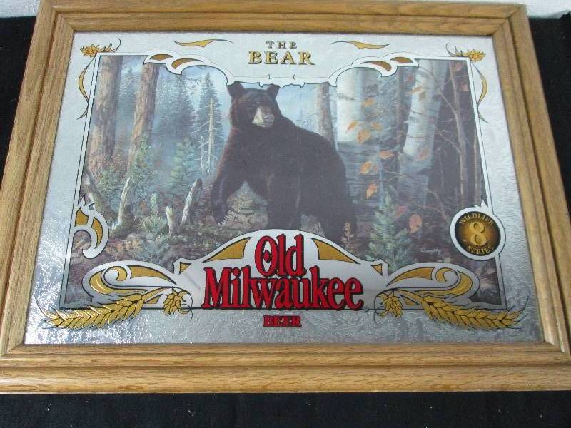 lot 68 image: Old Milwaukee Beer Sign Black Bear