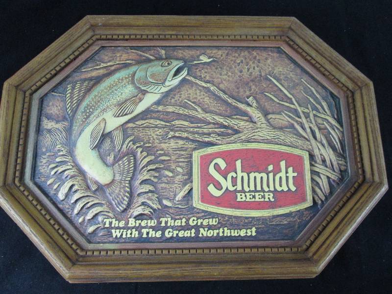 lot 75 image: Schmidt Beer Trout Sign
