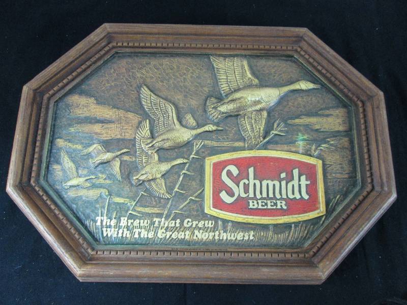 lot 76 image: Schmidt Beer Geese Sign