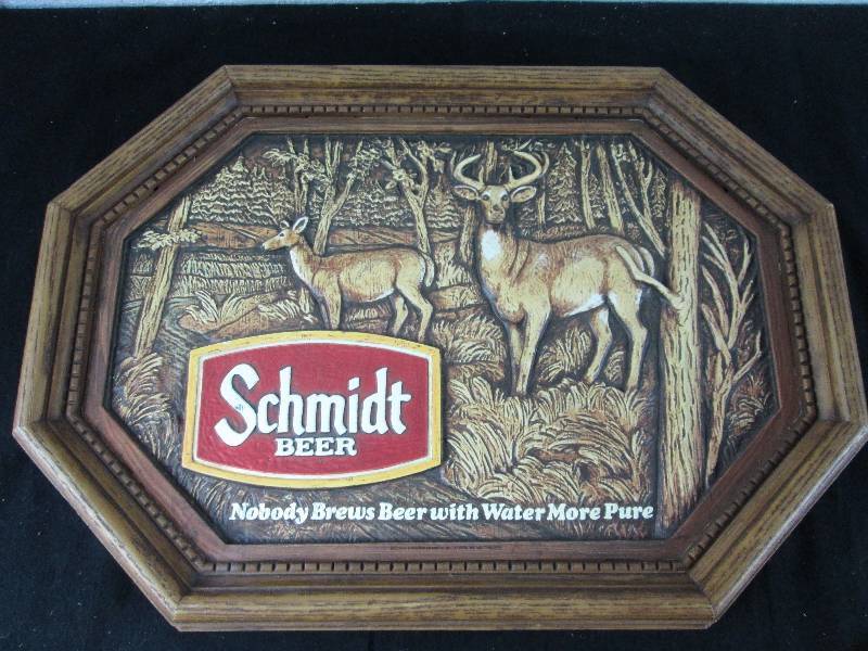 lot 77 image: Schmidt Beer White Tailed Deer Sign