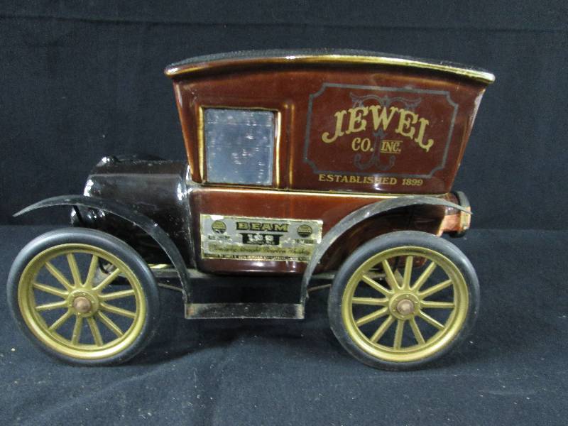lot 93 image: Jim Beam Decanter Jewel Co