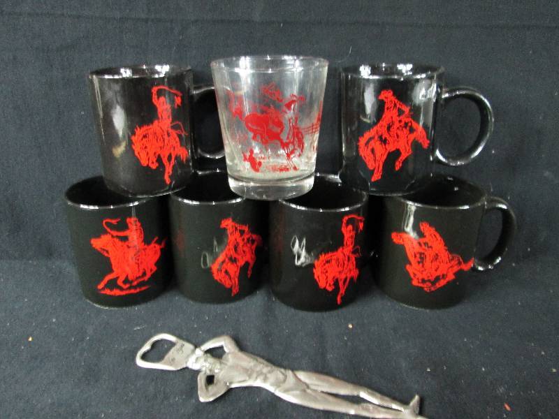 lot 161 image: Marlboro Cowboy Coffee Mugs