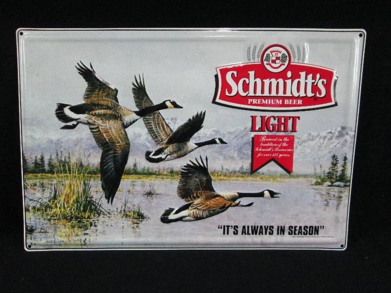 lot 176 image: Fantastic Embossed Schmidt Beer Tin Sign Geese