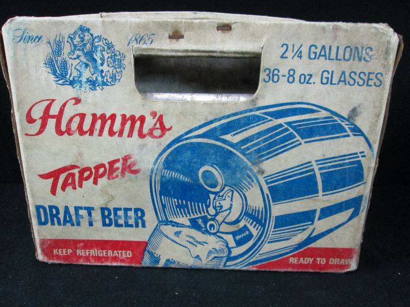 lot 222 image: Vintage Hamms Beer Keg
