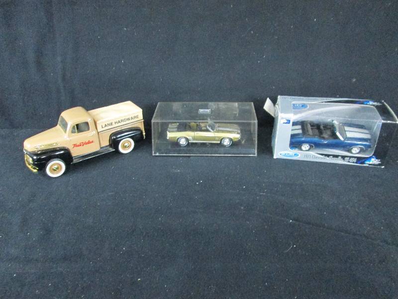 lot 237 image: 3 Die Cast Cars