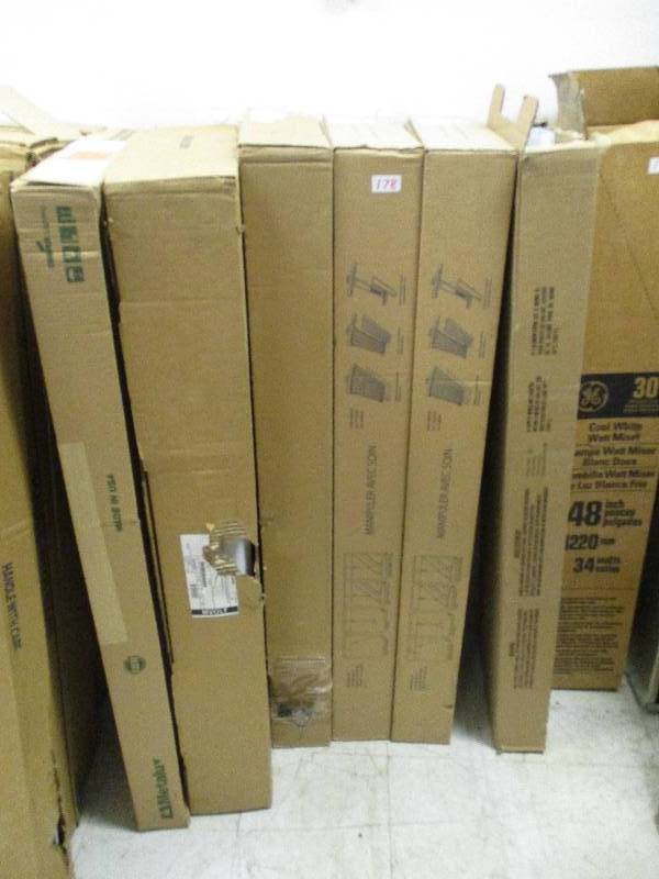 Fluorescent Lighting Fixtures