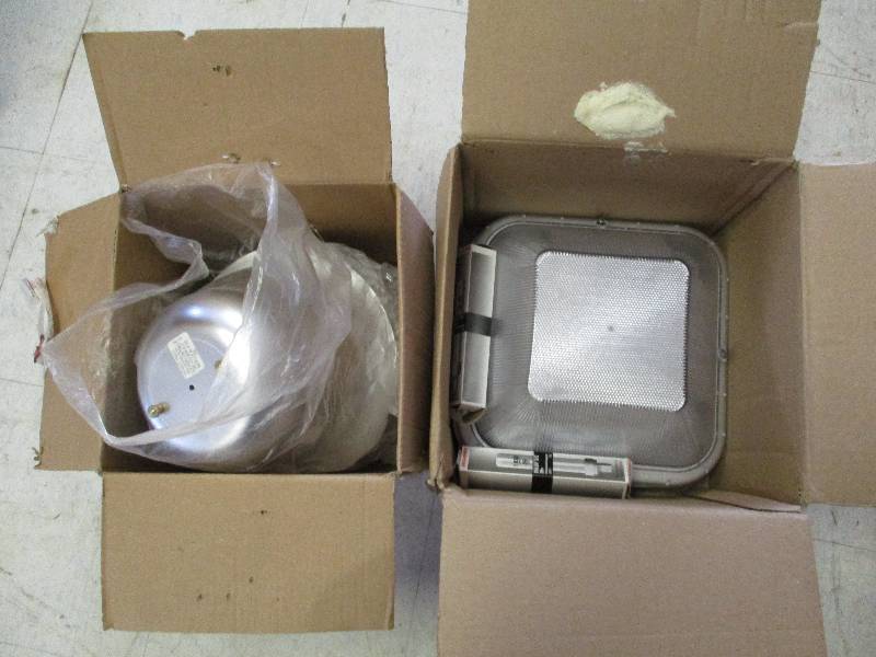 Light Fixture and Reflector