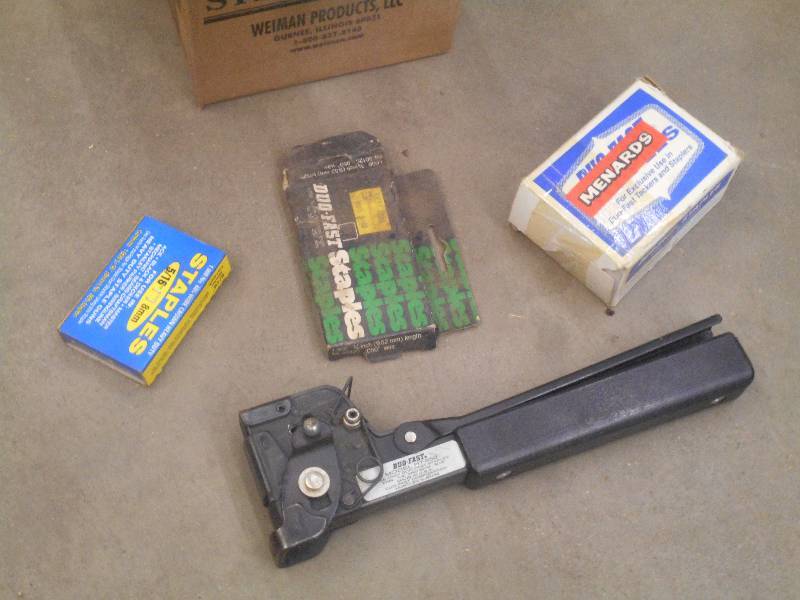 lot 31 image: Duo-Fast Stapler With Misc Staples ...