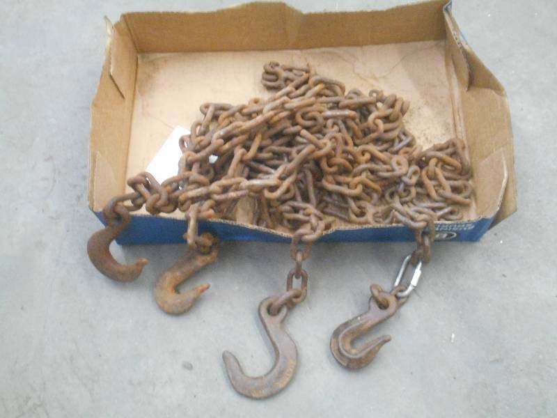 lot 43 image: Box Of 516 Log Chains ...