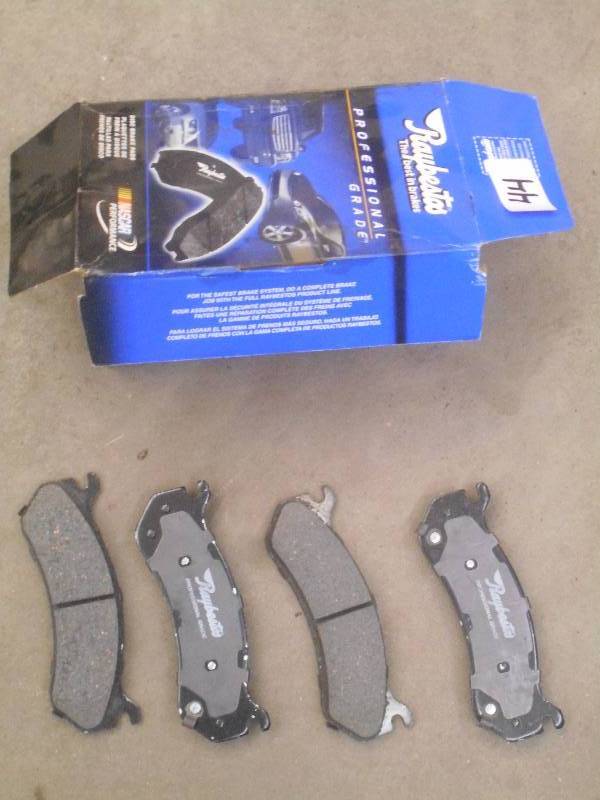 lot 44 image: Unused Raybestos Disc Brake Pad Set...