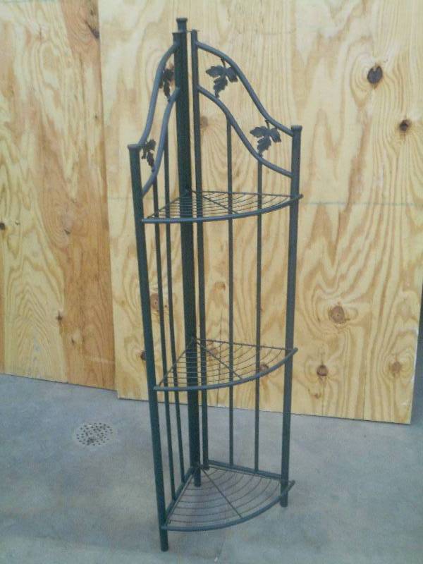 lot 64 image: Tri-Fold Metal Shelf Unit ...