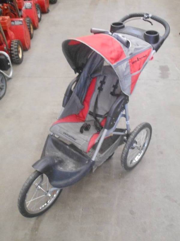 lot 81 image: Expedition Jogging Stroller ...