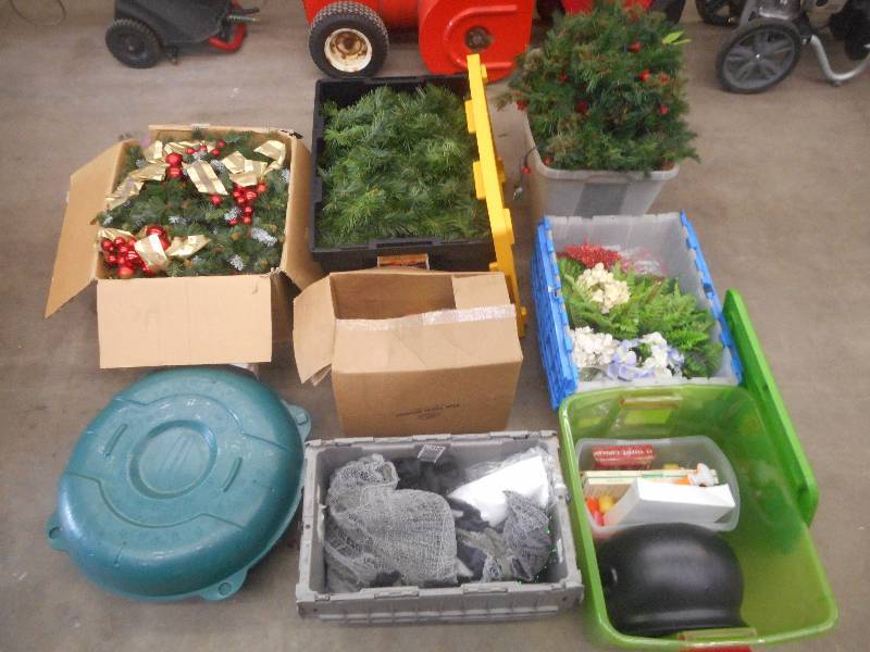 lot 98 image: (7) Boxes Of Assorted Holiday Dco...
